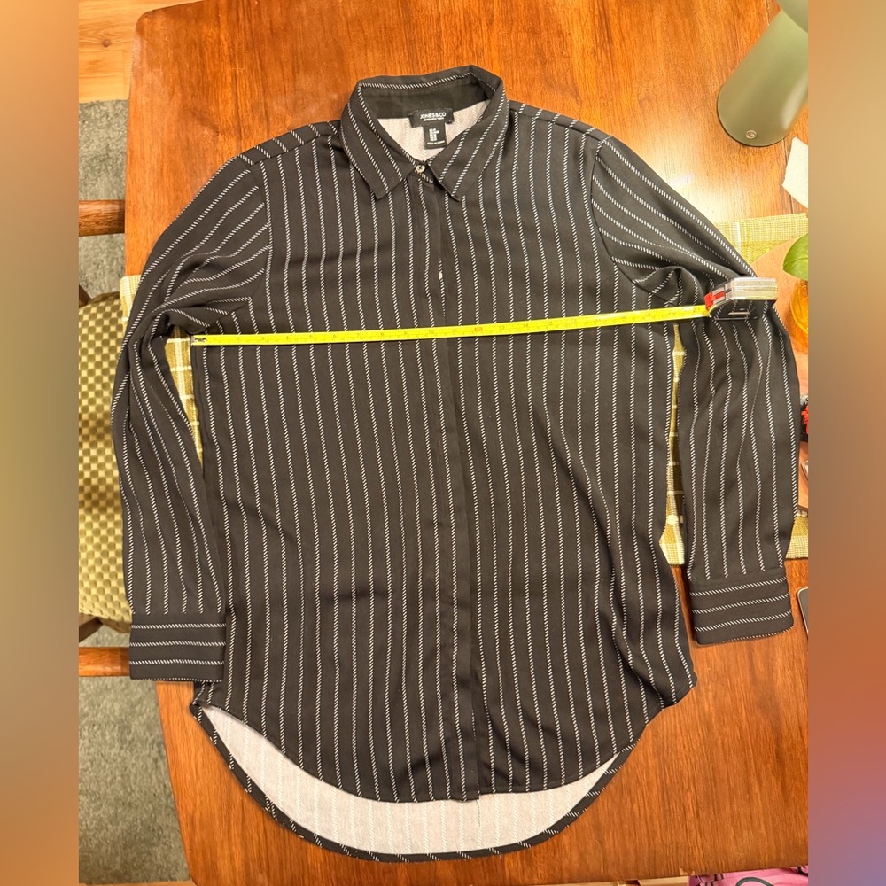 Jones&Co striped button up blouse